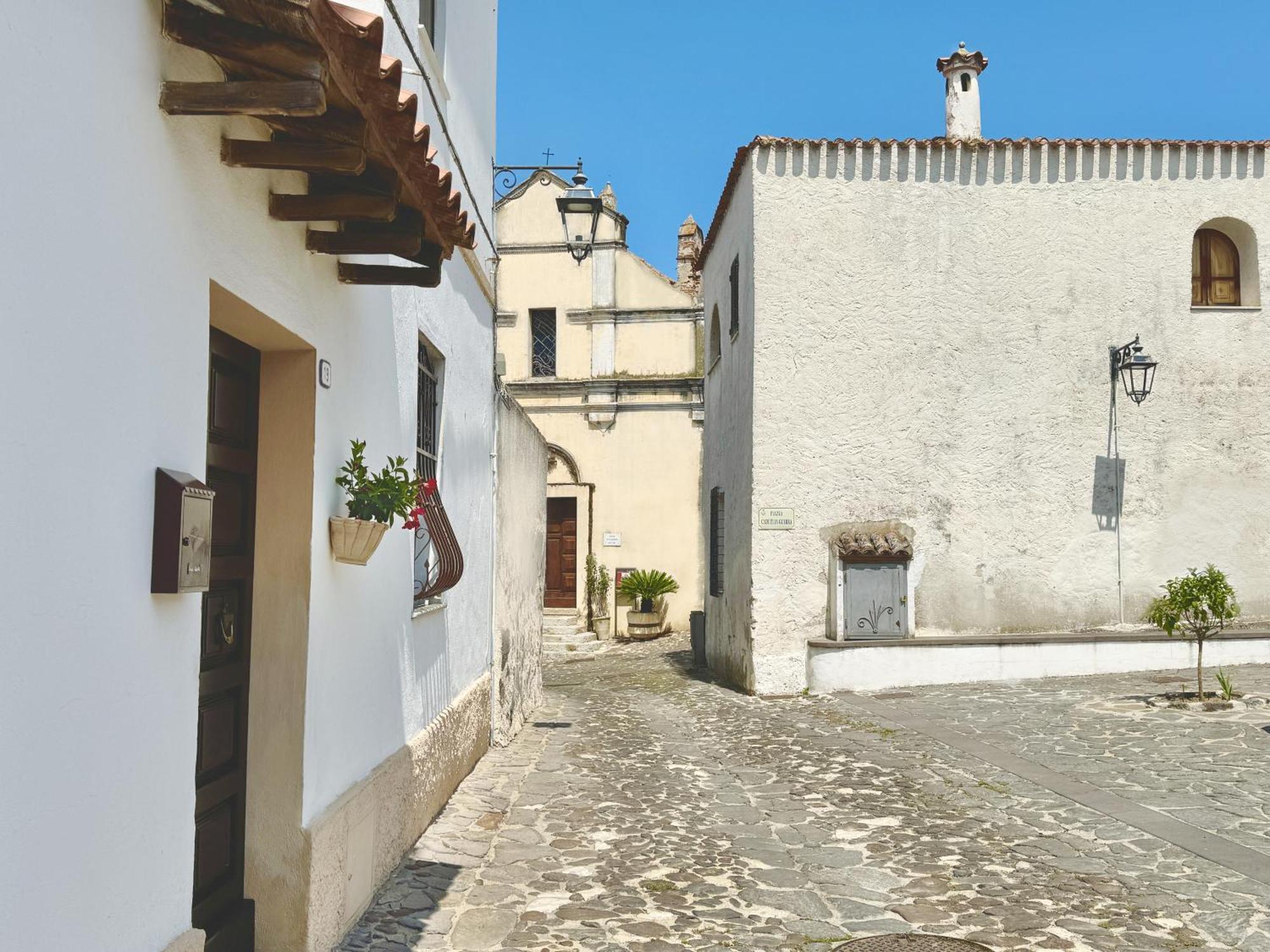 Casa Lia - Independent Apartment In The Gulf Of Orosei Galtellì Kültér fotó