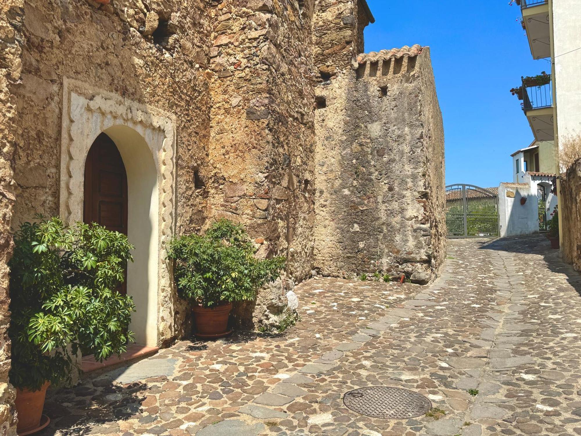 Casa Lia - Independent Apartment In The Gulf Of Orosei Galtellì Kültér fotó