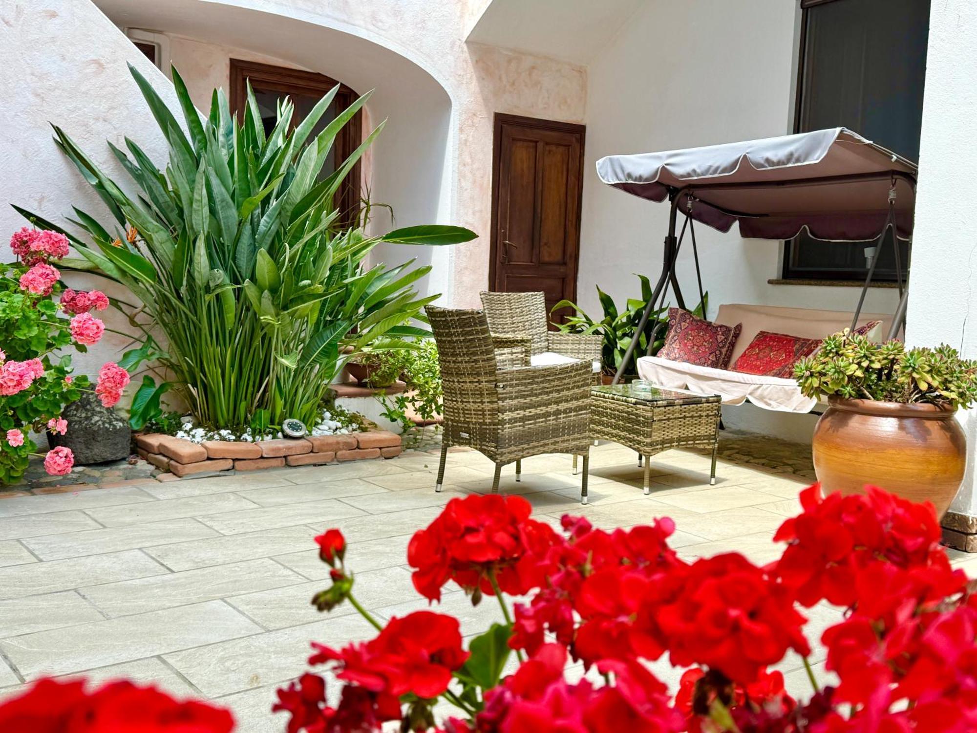 Casa Lia - Independent Apartment In The Gulf Of Orosei Galtellì Kültér fotó
